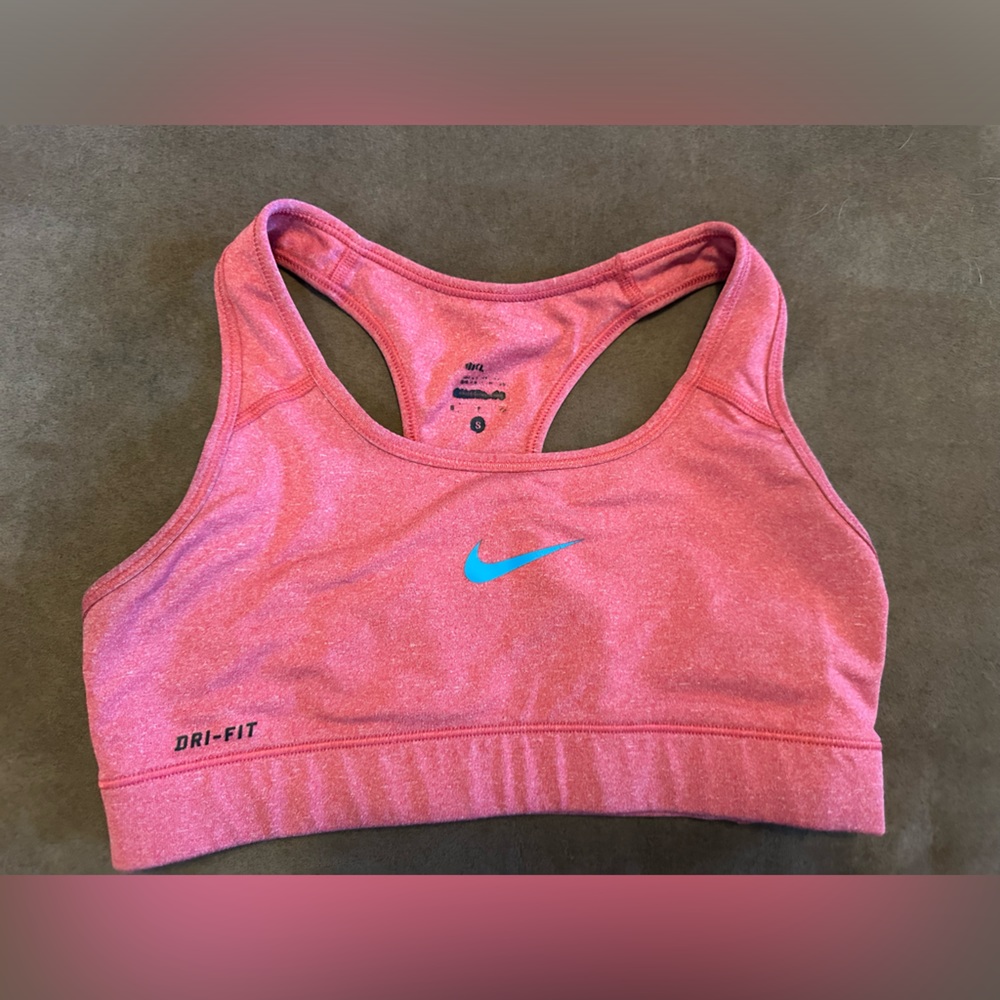 Nike Sports Bra - size S